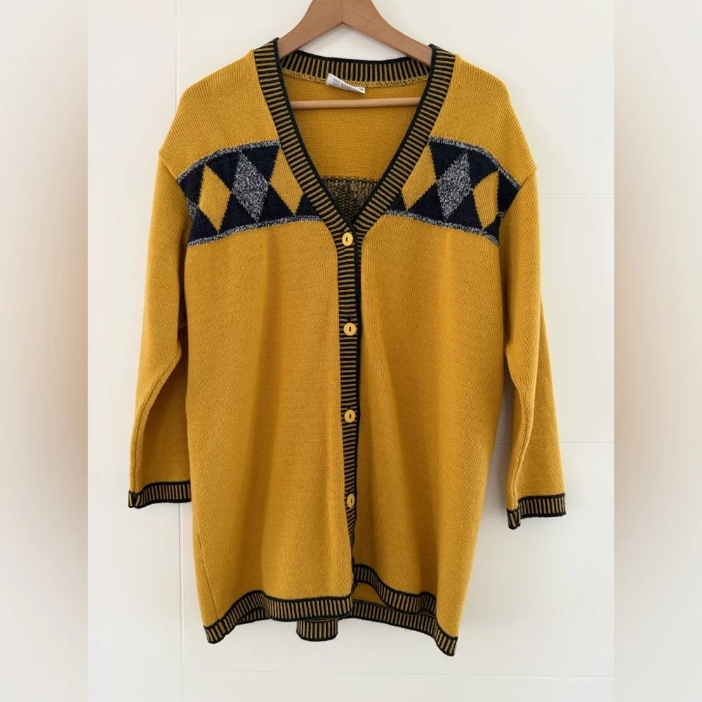 i Like Mode Pure Abstract Cardigan, size medium. - Picture 2 of 8